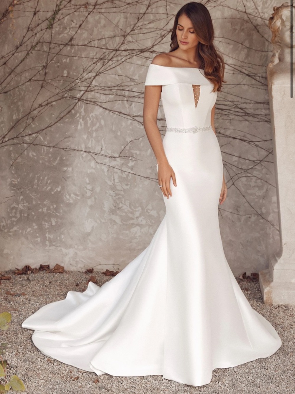 Justin Alexander Size 14 Ivory Agatha 88145 Off-Shoulder Bridal Wedding Gown